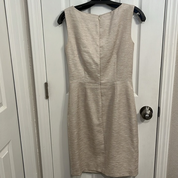 David Meister tan cocktail dress - Picture 5 of 9